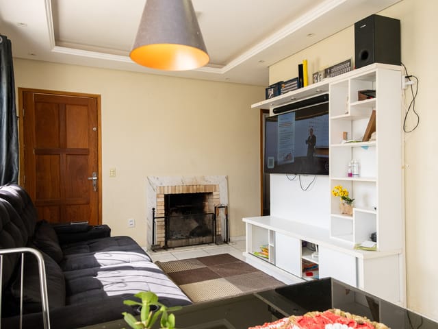 Foto do Casa - Casa no Arco Íris com 90 m², 2 dorm., 2 vagas, lareira, churrasqueira, jardim de inverno, excelente posição solar, aceita pet e com ótimo espaço interno. | UP Imóveis