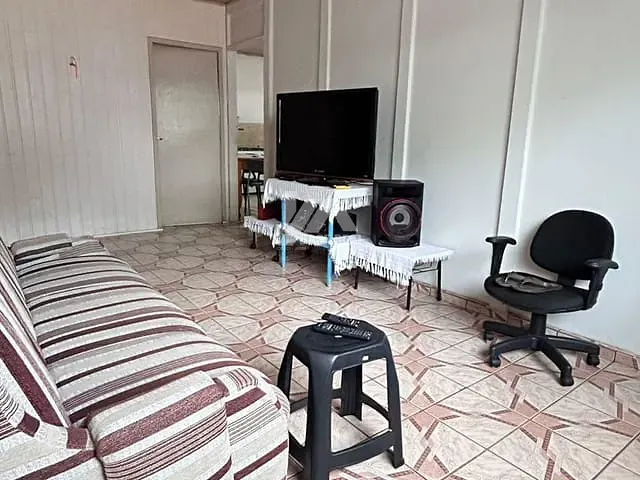 Casa 3 quartos e 1 banheiro, à venda, no bairro Vila Bela em Guarapuava
