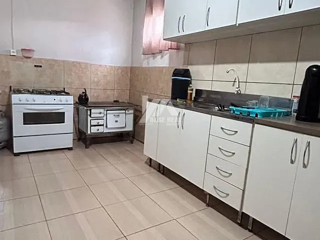 Casa 3 quartos e 1 banheiro, à venda, no bairro Vila Bela em Guarapuava
