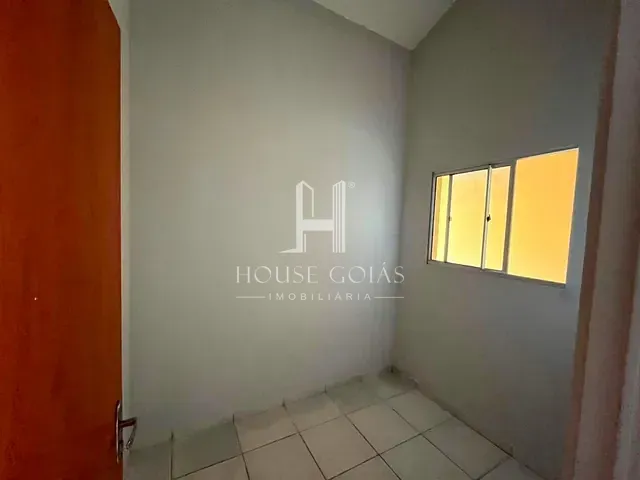 Casa 3 quartos e 2 banheiros, à venda, no bairro Residencial Jardins do Cerrado 6 em Goiânia