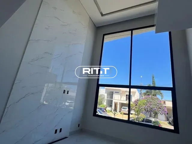 Casa com 260m² 3 quartos e 2 banheiros, à venda, no bairro Jardim Golden Park Residence em Hortolândia