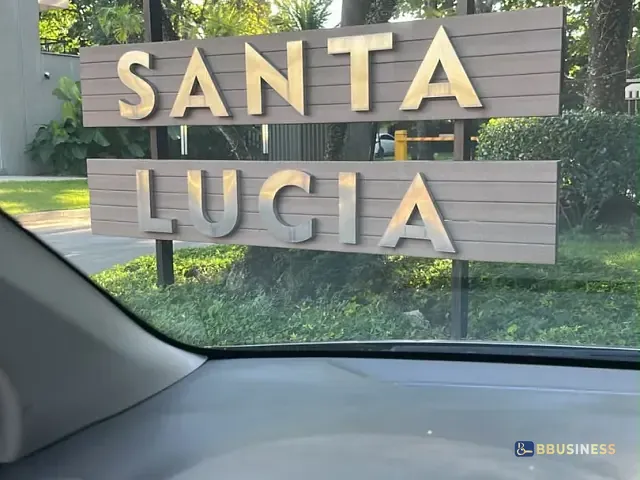 Casa 4 quartos e 6 banheiros, à venda, no bairro Barra da Tijuca em Rio de Janeiro