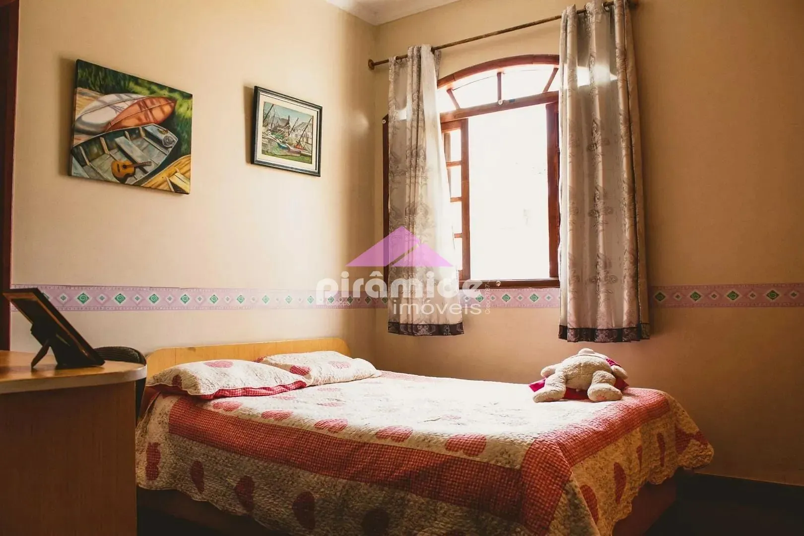Casa, 4 quartos, 184 m² - Foto 3