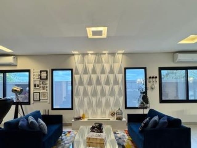 Casa com 296m² 4 quartos e 4 banheiros, à venda, no bairro Urbanova em São José dos Campos