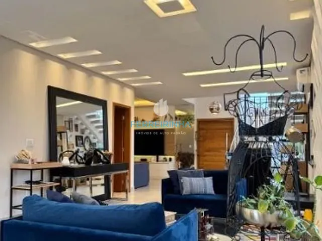 Casa com 296m² 4 quartos e 4 banheiros, à venda, no bairro Urbanova em São José dos Campos