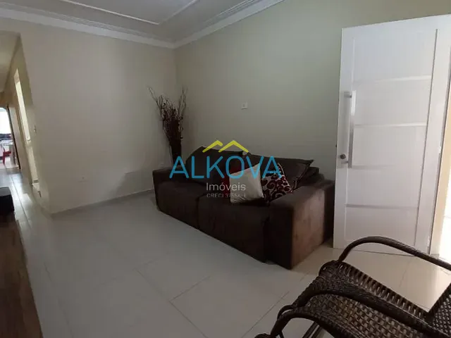 Casa com 188m² 4 quartos e 3 banheiros, à venda, no bairro Parque Industrial em São José dos Campos