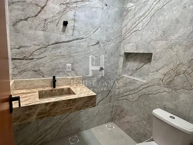 Casa com 125m² 3 quartos e 2 banheiros, à venda, no bairro Residencial Solar Bougainville em Goiânia