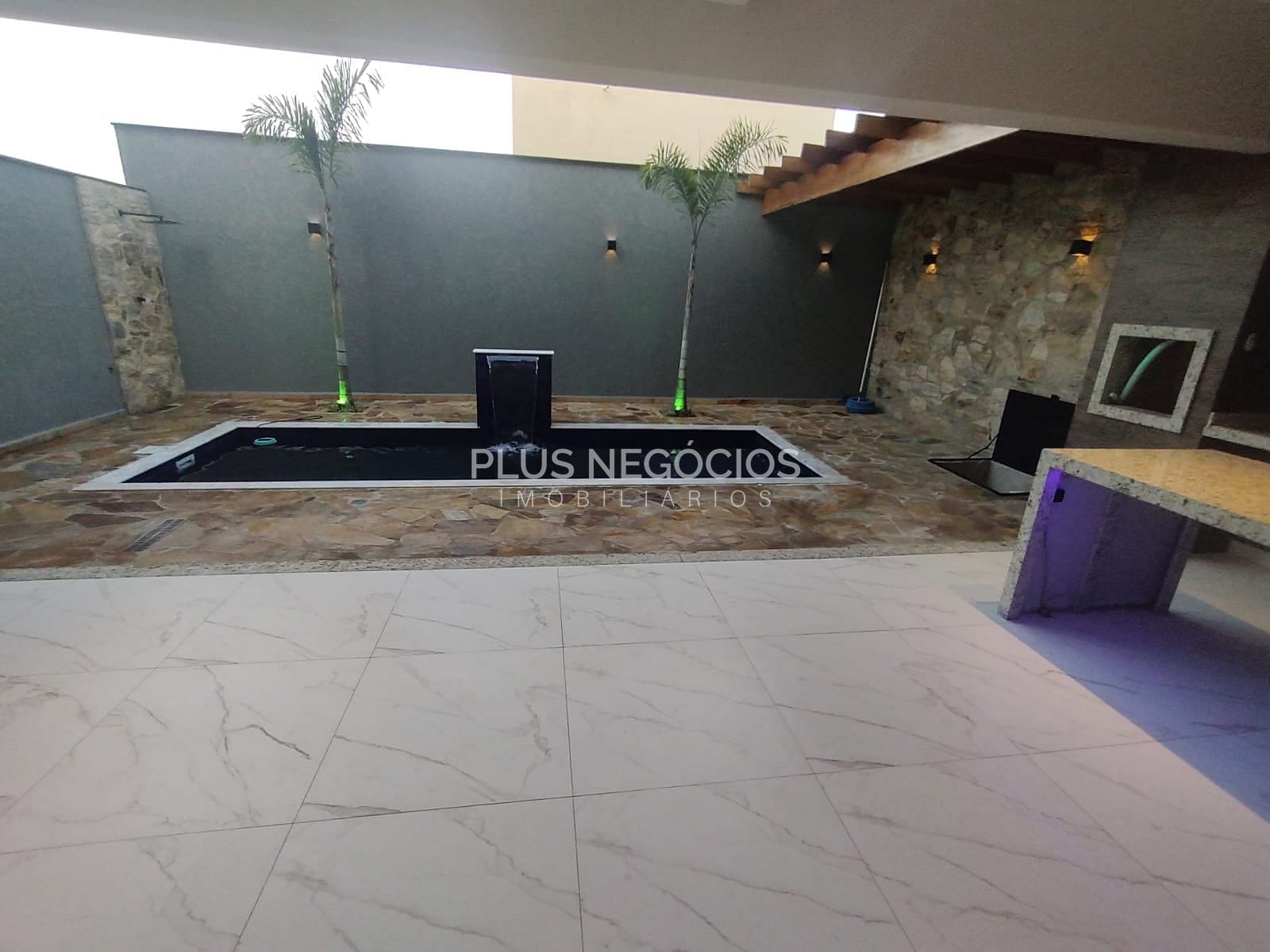 Casa, 3 quartos, 194 m² - Foto 4