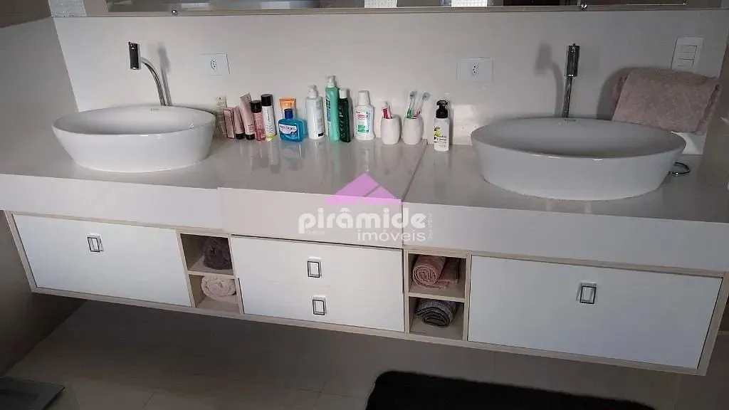 Casa, 3 quartos, 361 m² - Foto 35