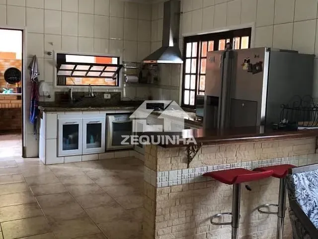 Casa com 1200m² 3 quartos e 3 banheiros, à venda, no bairro Portal em Santana de Parnaíba
