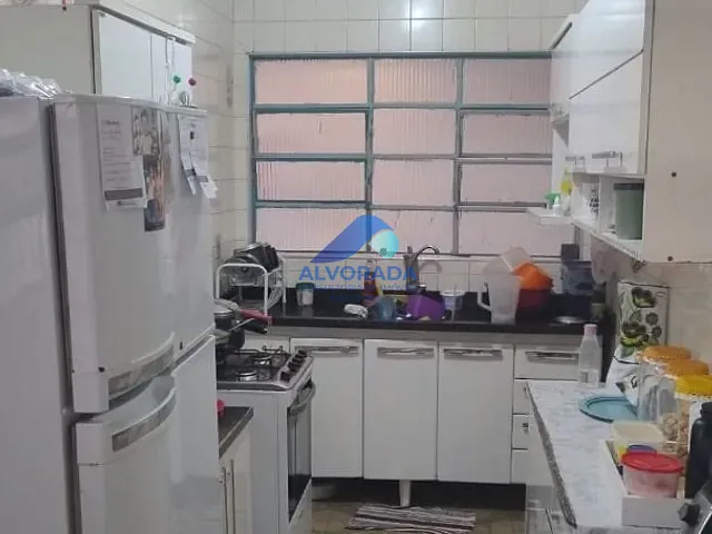 Casa com 270m² 3 quartos e 1 banheiro, à venda, no bairro Jardim Satélite em São José dos Campos