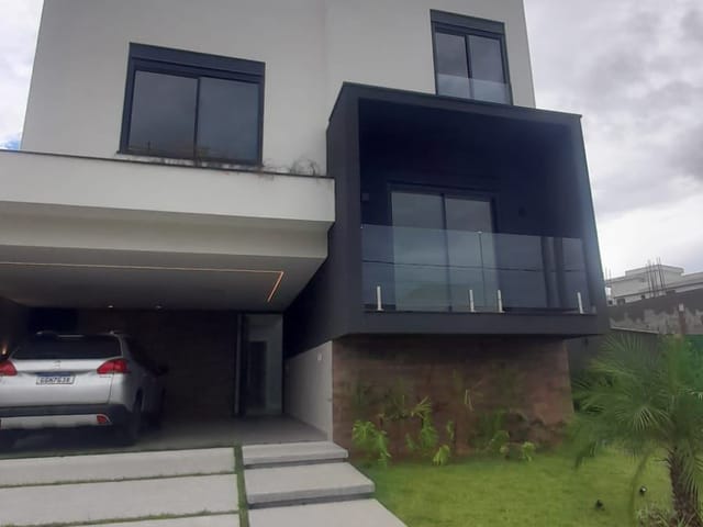 Casa com 330m² 3 quartos e 4 banheiros, à venda, no bairro Terras Alpha - Urbanova em São José dos Campos