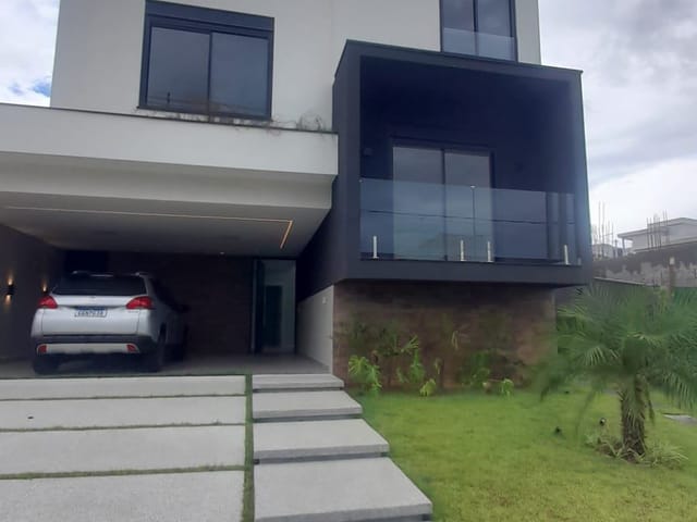 Casa com 330m² 3 quartos e 4 banheiros, à venda, no bairro Terras Alpha - Urbanova em São José dos Campos