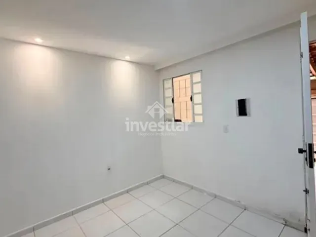 Casa 2 quartos e 1 banheiro, à venda, no bairro Três Irmãs em Campina Grande