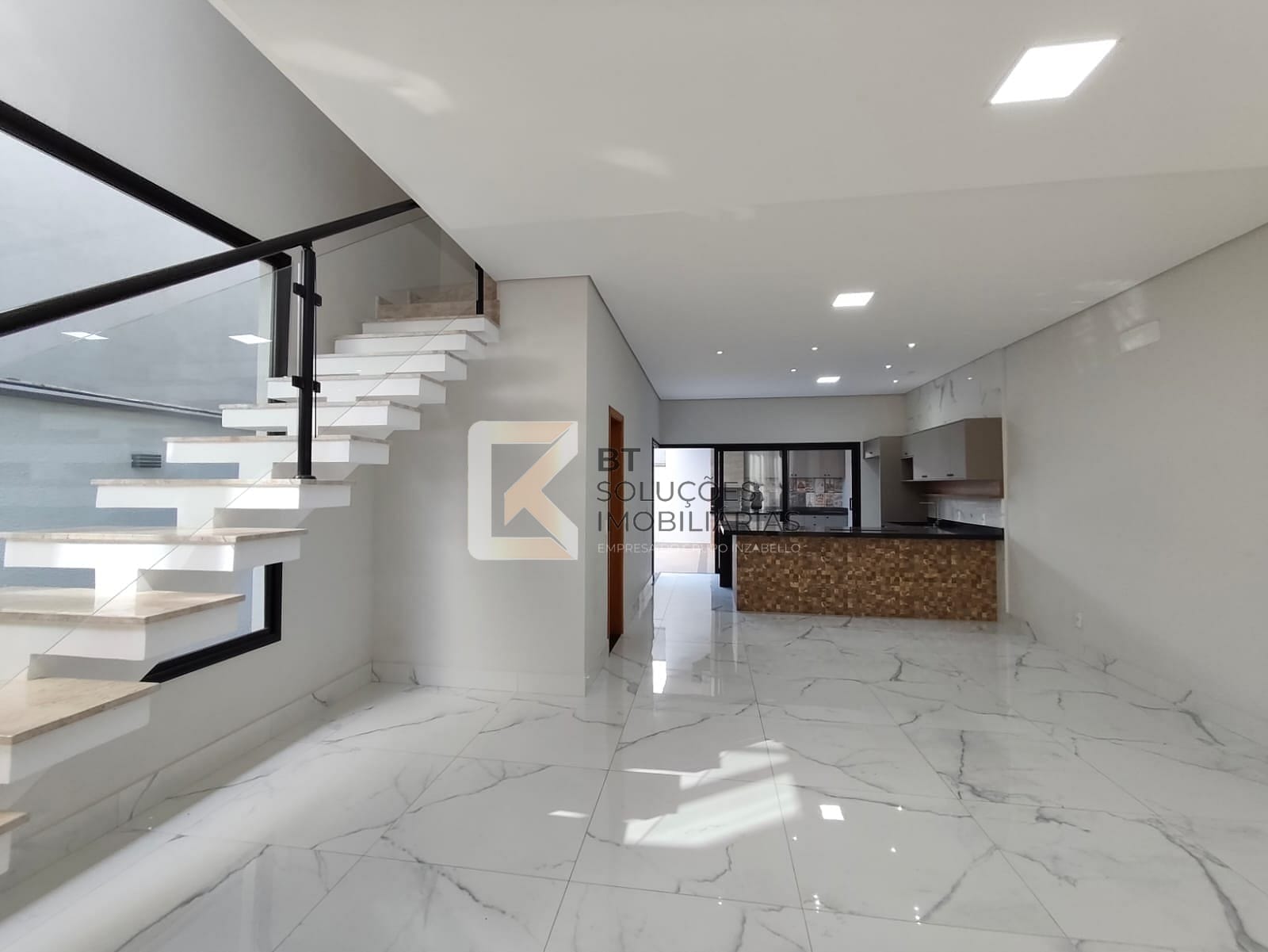 Casa, 3 quartos, 162 m² - Foto 2