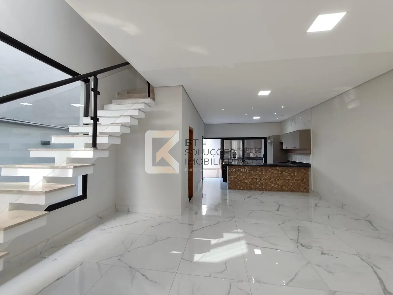 Casa, 3 quartos, 162 m² - Foto 2