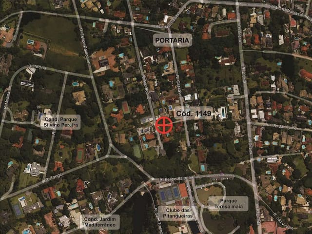 Casa com 573m² 3 quartos e 3 banheiros, à venda, no bairro Vila Santo Antonio de Carapicuiba em Cotia