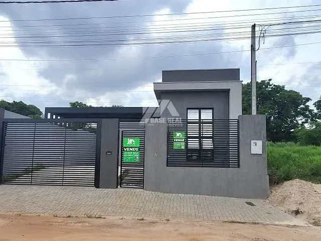 Casa com 150m² 3 quartos e 2 banheiros, à venda, no bairro Cará-cará em Ponta Grossa