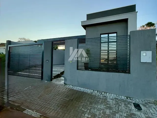 Casa com 150m² 3 quartos e 2 banheiros, à venda, no bairro Cará-cará em Ponta Grossa