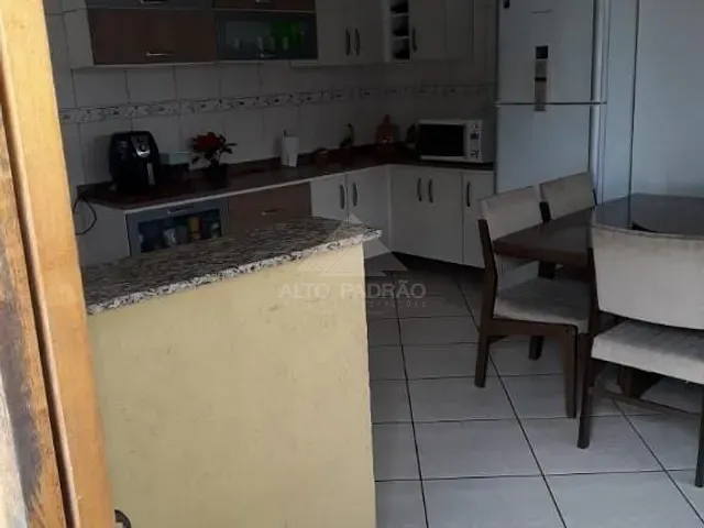 Casa com 245m² 2 quartos e 1 banheiro, à venda, no bairro Vila Mercedes em Mauá