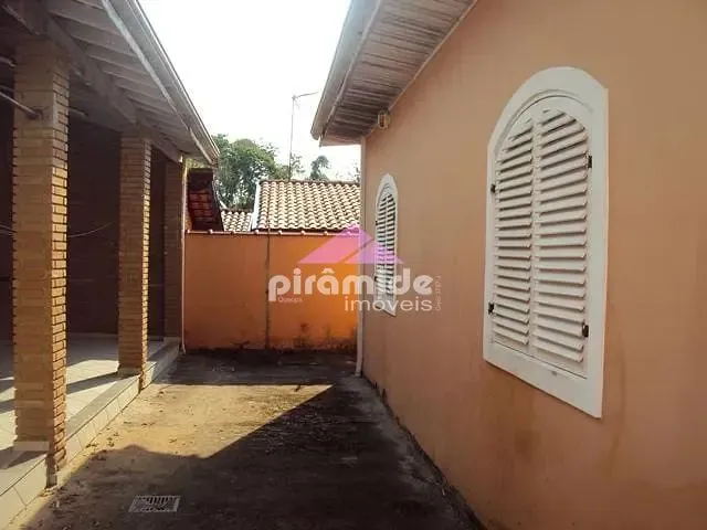 Casa com 327m² 3 quartos e 2 banheiros, à venda, no bairro Urbanova em São José Dos Campos