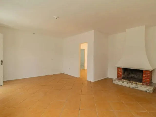 Casa 3 quartos e 3 banheiros, à venda ou para alugar, no bairro Centro em Pelotas