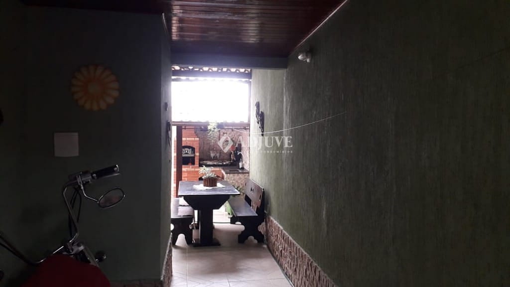 Casa à venda com 3 quartos, 10m² - Foto 31