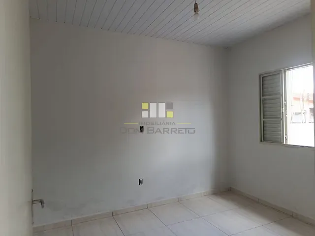 Casa com 300m², à venda, no bairro Vila Santana em Sumaré