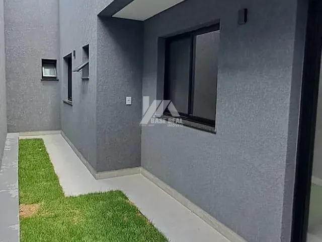 Casa com 200m² 3 quartos e 2 banheiros, à venda, no bairro Contorno em Ponta Grossa