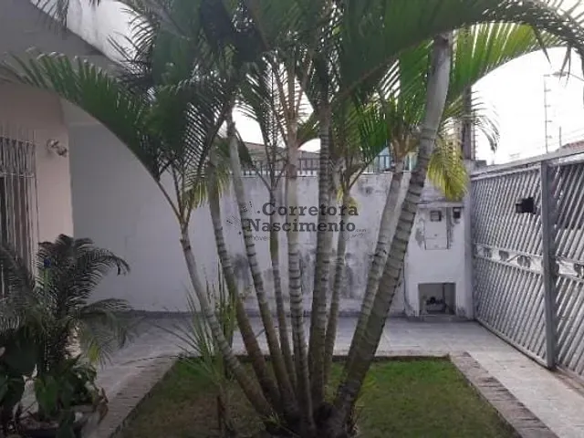 Casa com 410m² 3 quartos e 2 banheiros, à venda, no bairro Vila Pinheiro em Jacareí