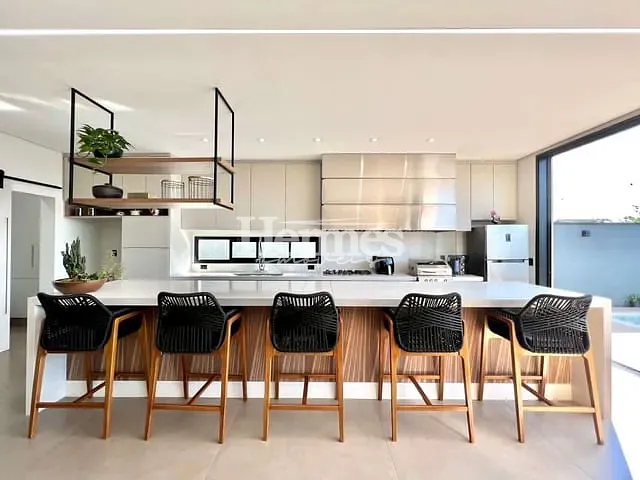 Casa com 390m² 3 quartos e 5 banheiros, à venda, no bairro Jardim América em Paulínia