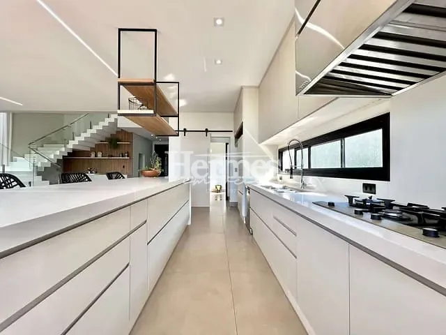 Casa com 390m² 3 quartos e 5 banheiros, à venda, no bairro Jardim América em Paulínia