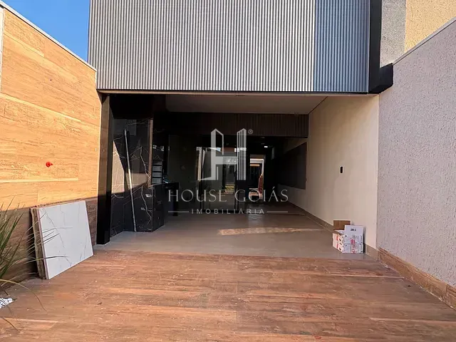 Casa com 200m² 3 quartos e 2 banheiros, à venda, no bairro Parque Buriti em Goiânia