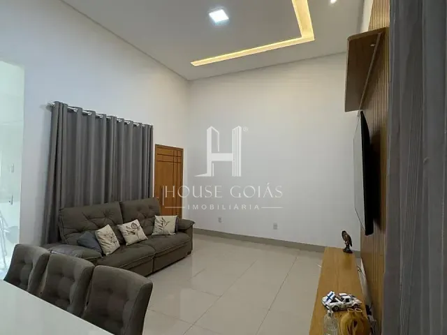 Casa 3 quartos e 2 banheiros, à venda, no bairro Jardim Colorado I em Goiânia