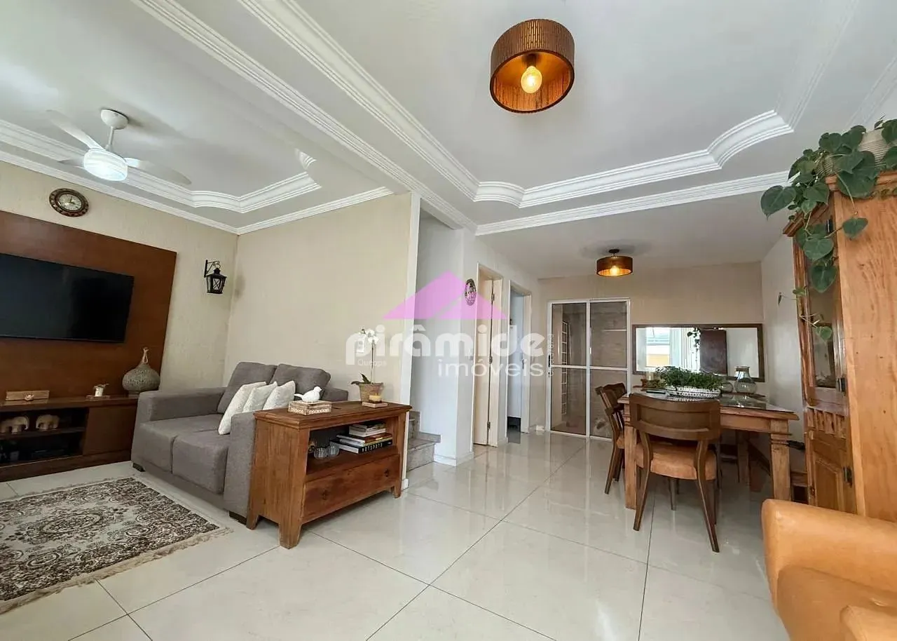Casa, 3 quartos, 100 m² - Foto 1