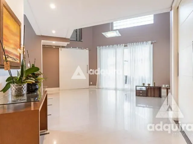 Casa com 587m² 4 quartos e 6 banheiros, à venda, no bairro Estrela em Ponta Grossa