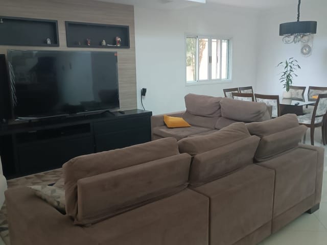 Casa com 315m² 4 quartos e 3 banheiros, à venda, no bairro Jardim San Marino em São José dos Campos