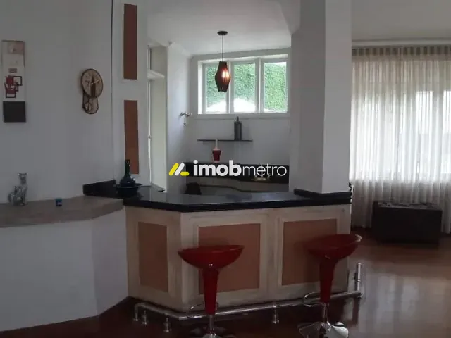 Casa com 1700m² 4 quartos e 8 banheiros, à venda ou para alugar, no bairro Gramado em Campinas