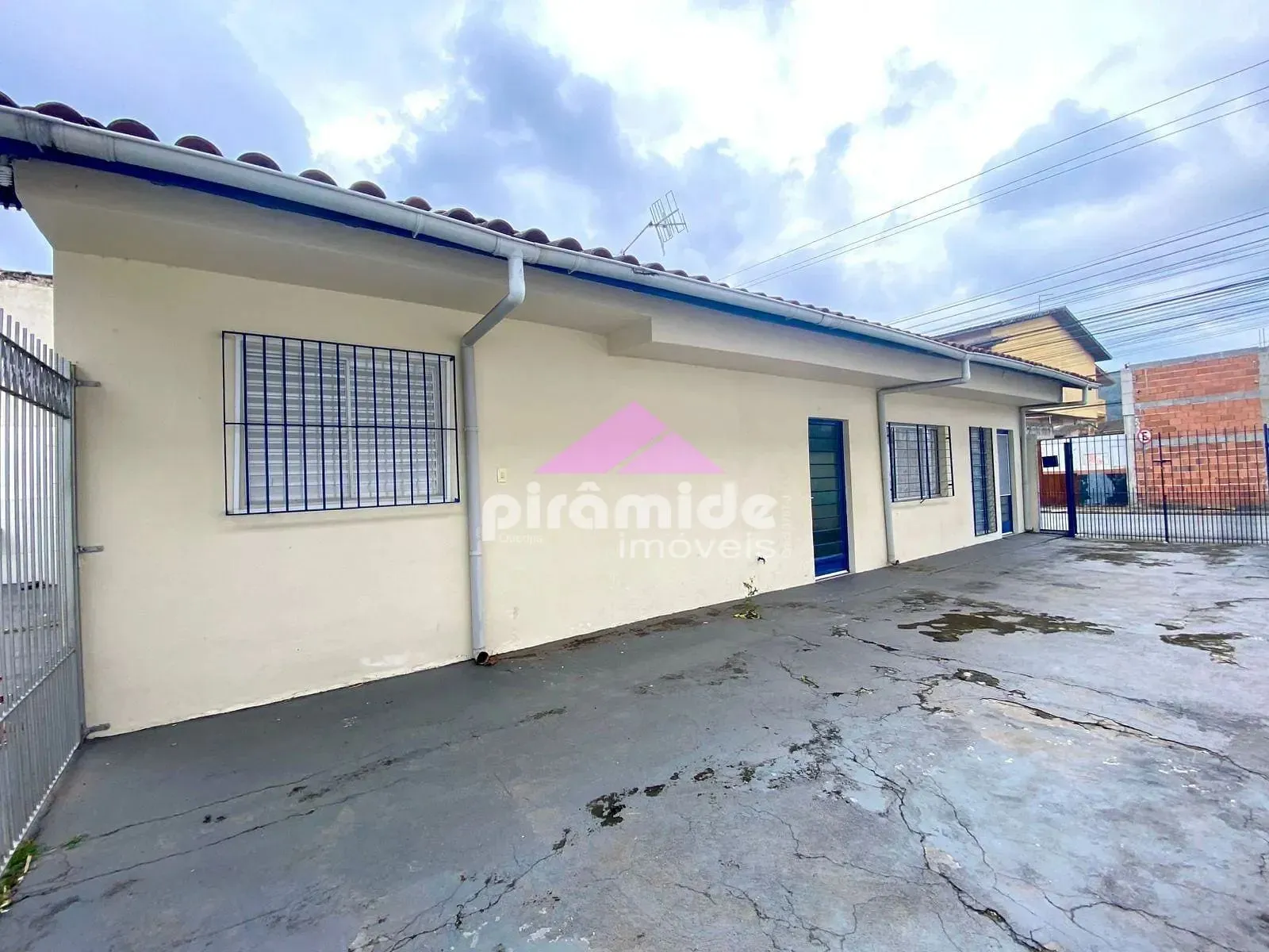 Casa, 3 quartos, 100 m² - Foto 1