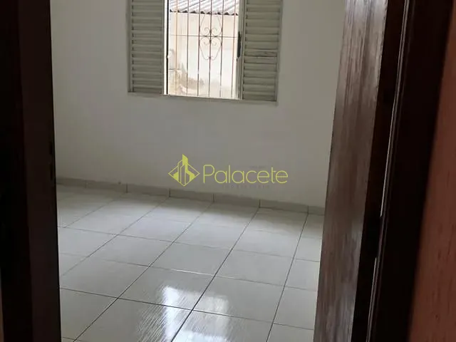 Casa com 144m² 2 quartos e 1 banheiro, à venda, no bairro Jardim Ana Rosa em Taubaté