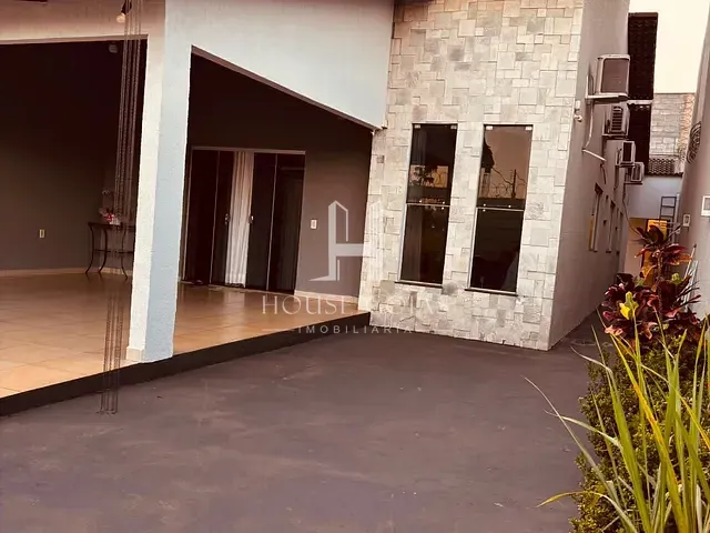 Casa com 270m² 3 quartos e 2 banheiros, à venda, no bairro Moinho dos Ventos em Goiânia