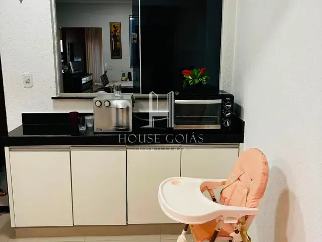 Casa com 270m² 3 quartos e 2 banheiros, à venda, no bairro Moinho dos Ventos em Goiânia