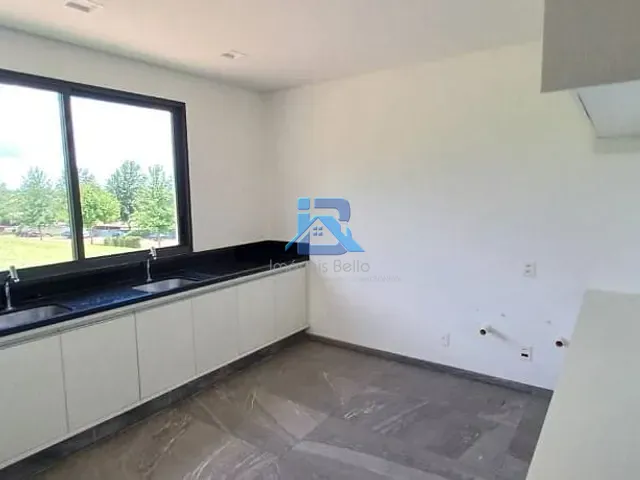 Casa com 3341m² 6 quartos e 2 banheiros, à venda, no bairro Condomínio Quinta da Baroneza em Bragança Paulista