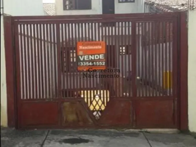 Casa com 175m² 3 quartos e 3 banheiros, à venda, no bairro Parque Santo Antônio em Jacareí