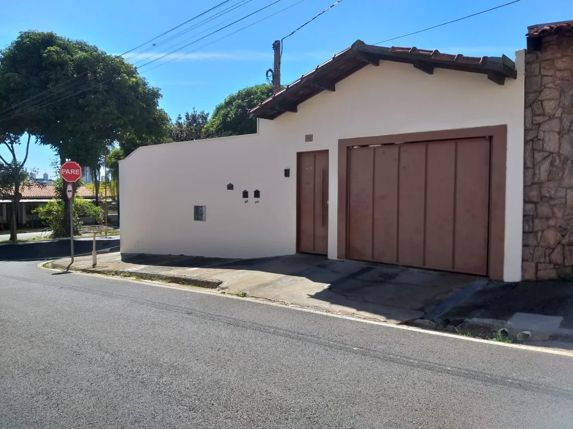 Casa para venda em Jardim Lima com 3 quartos, sendo 1 suíte , 250m²