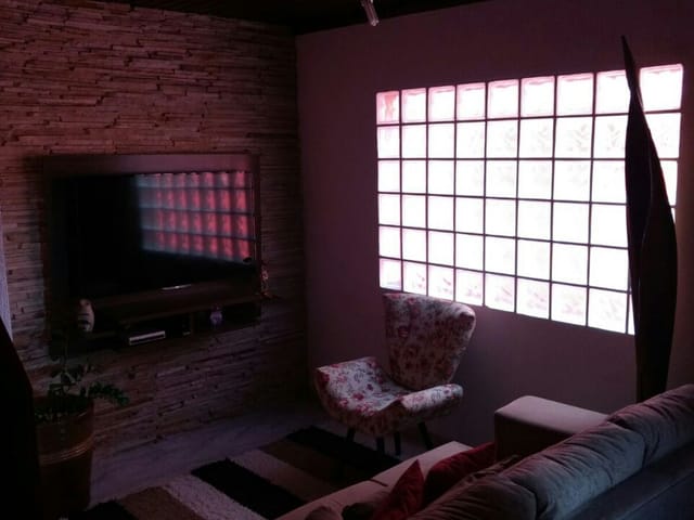Casa com 300m² 5 quartos e 3 banheiros, à venda, no bairro Moreira César em Pindamonhangaba