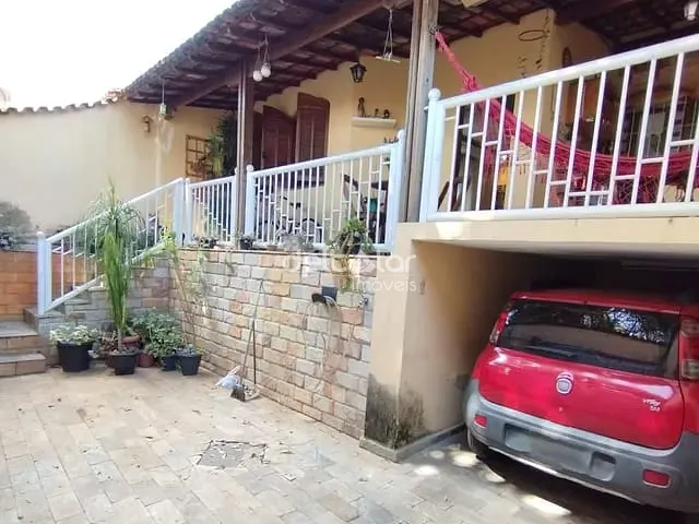 Casa com 157m² 3 quartos e 1 banheiro, à venda, no bairro Planalto em Belo Horizonte