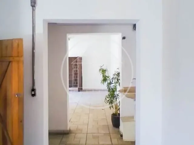 Casa com 377m², à venda ou para alugar, no bairro Socorro em São Paulo