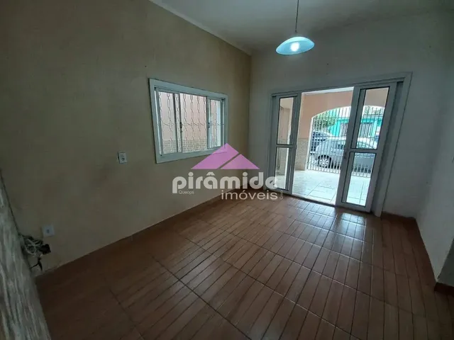 Casa com 150m² 3 quartos e 1 banheiro, à venda, no bairro Santana em São José Dos Campos