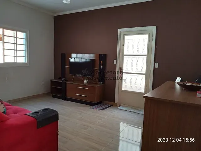 Casa com 250m² 2 quartos e 2 banheiros, à venda, no bairro Jardim Nova Esperança em Jacareí